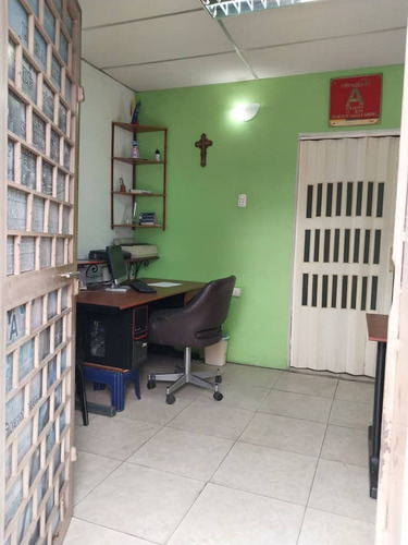 Oficina En Alquiler Centro San Cristóbal Mg093