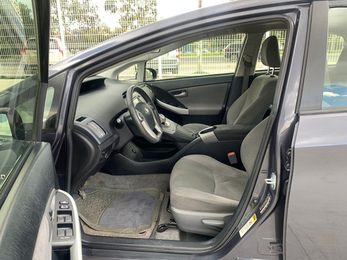 Imagen 10 de 15 de Toyota Prius Hibrido 2015