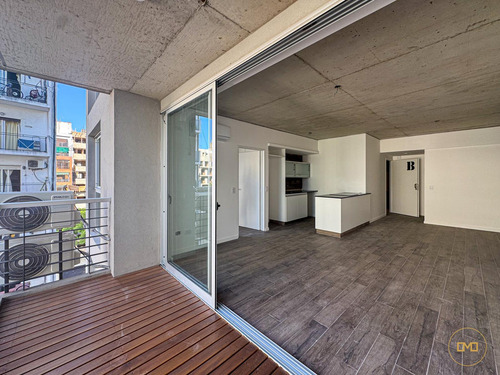 2 Amb · Suite · Toilete · Luminoso · 55m2