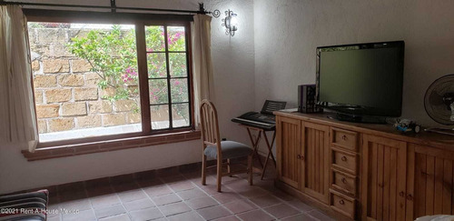 Imagen 6 de 14 de Casa De 1 Planta, Jardín Y Sala De Tv, Colinas Del Bosque. Venta