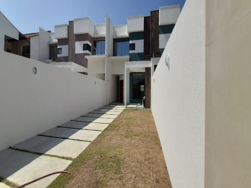 Imagem 2 de 19 de Casa Duplex Com Churrasqueira E Quintal - 955 - 70151230