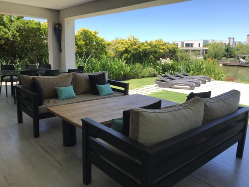 Casa En Venta Ubicado En El Golf, Nordelta