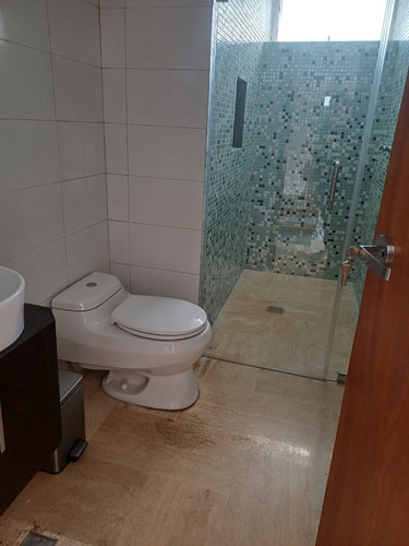 Alquiler/pb/duplex/ La Castellana/150m2/tza-70m2/ 2h-3b-2pe