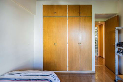Imagen 26 de 30 de Venta Dpto 4 Amb Y Depend Luz 2 Cochera Belgrano R
