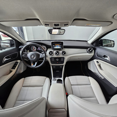 Mercedes-Benz Classe GLA 1.6 Style Turbo Flex 5p