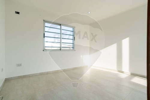 Casa En Venta En Arana