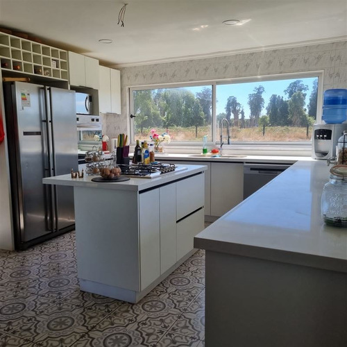 Imagen 2 de 22 de A Minutos De Frutillar Se Vende Linda Y Cómoda Casa