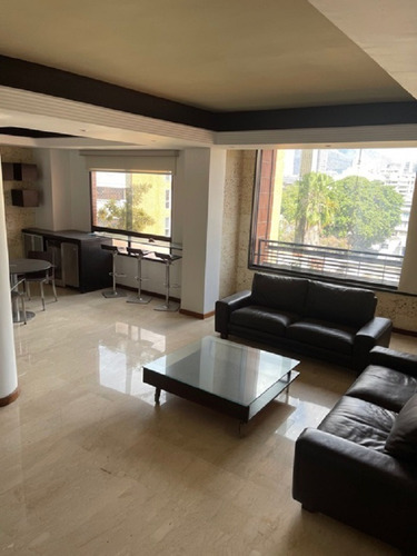 Imagen 14 de 17 de Campo Alegre Vendo Buen Pent House De 351 Metros 04143256451