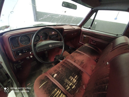 Dodge Ram Royal Se