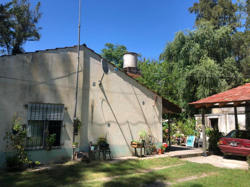 Quinta En Venta - 3 Dormitorios 1 Baño - Cochera - 7.872mts2 - Punta Indio