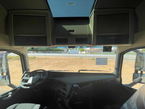 Imagem 6 de 6 de Volvo Fh540