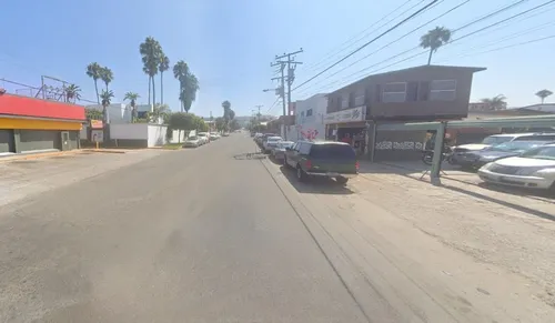Casa De Adjudicación Bancaria En Venta Ubicada En Del Cantil, Col. Jardines Playas De Tijuana, 22500 Baja California Norte. Cmr