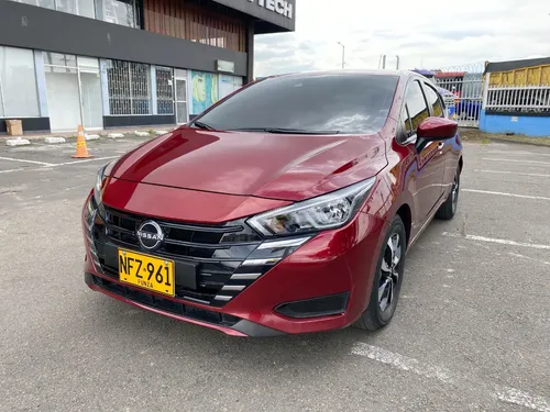 Nissan Versa 1.6 Advance At