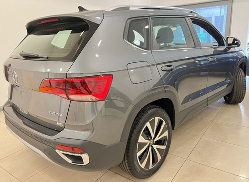 Imagen 17 de 25 de Volkswagen Taos 1.4 250tsi Highline Automatica At Vw 2023 23