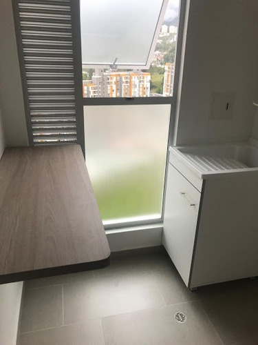 Imagen 15 de 16 de Apartamento En Arriendo Avenida Kevin Angel 279-19999
