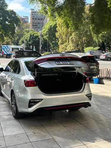 Kia Cerato 2.0 Sx At6 4 p
