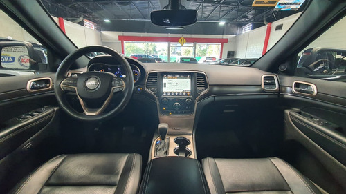 Jeep Grand Cherokee 5.7 Limited Lujo 4x4 At