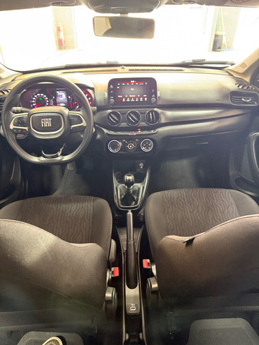 Fiat Cronos 1.0 Drive Flex 4p