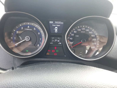 Imagem 6 de 10 de Hyundai I30 Gls 1.8 16v At