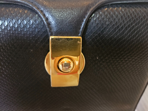Cartera Mara Varesse De Cuero Negro Negro Lisa Oro Negro (Usado)