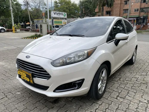 Ford Fiesta 1.6 Sportback Se