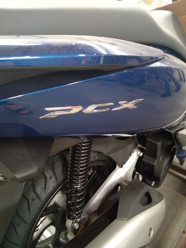 Imagen 10 de 15 de Honda Pcx 150 - Color Azul