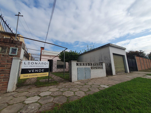 Dos Casas En Venta En Belen De Escobar