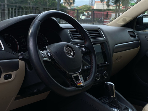Volkswagen Jetta 2.0 Tsi Highline 4p