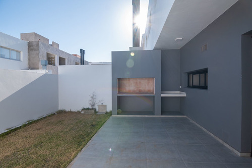 Imagen 15 de 29 de Venta Duplex Miradores De Manantiales 3dor 3 Baños