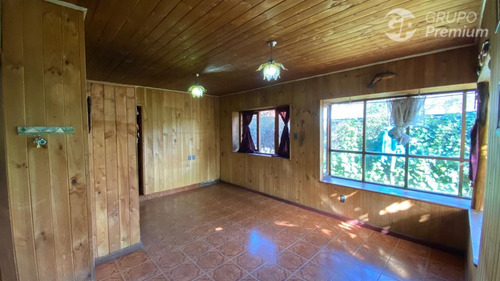 Casa En Arriendo De 2 Dorm. En Pucón