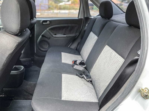 Imagem 11 de 11 de Ford Fiesta 1.6 Se Sedan 16v Flex 4p Manual 2011