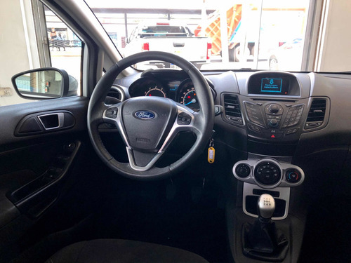 Ford Fiesta Kinectic Se 1.6n L/n Mt Excelente, Anticipo $