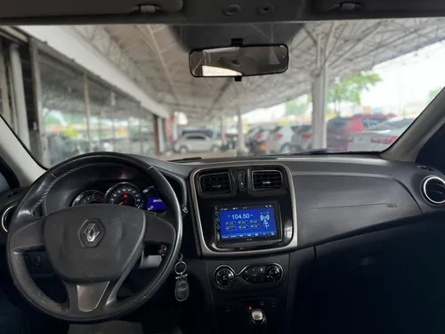 Renault Stepway 1.6 Intense Automática