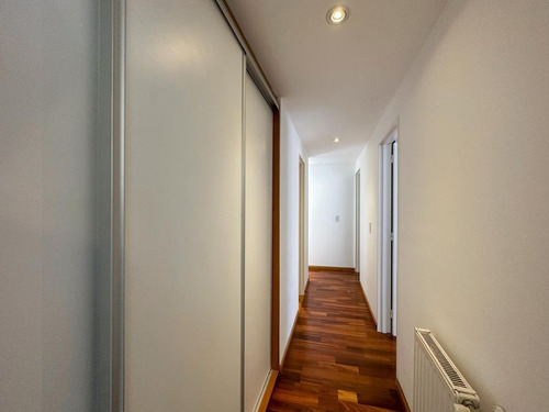 Imagen 17 de 30 de Departamento De 3 Dormitorios Con 2 Cocheras En Zona Río Y Amenities