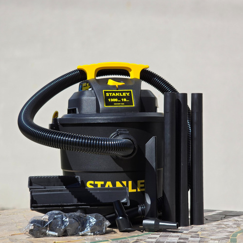 Aspiradora Stanley Sl19115p 19l Seco/húmedo 1200w 220v Negro