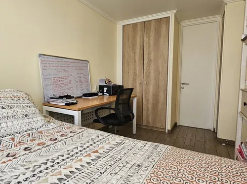 Departamento Mariposa Dublé Almeyda, Metro M. Eyzaguirre