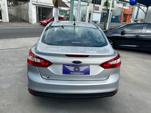 Imagem 5 de 10 de Ford Focus Sedan 2.0 S 2014