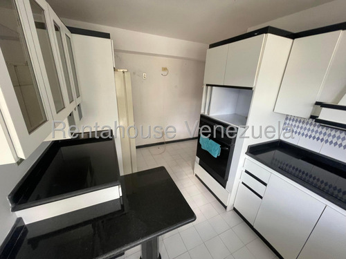 Alquilo Amplio Apartamento En Manzanares #25-11713
