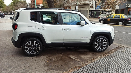 Imagen 7 de 14 de Jeep Renegade 2022 1.8 Longitude At6