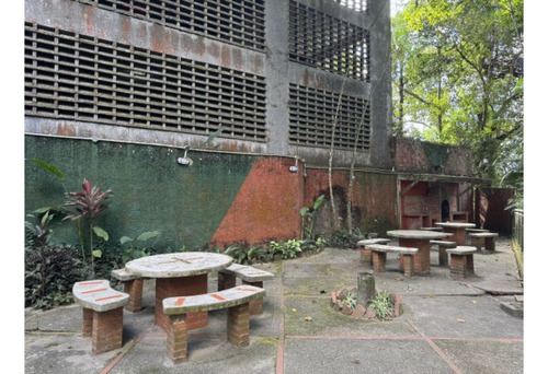 Se Vende Apartamento De 90m2 En La Boyera