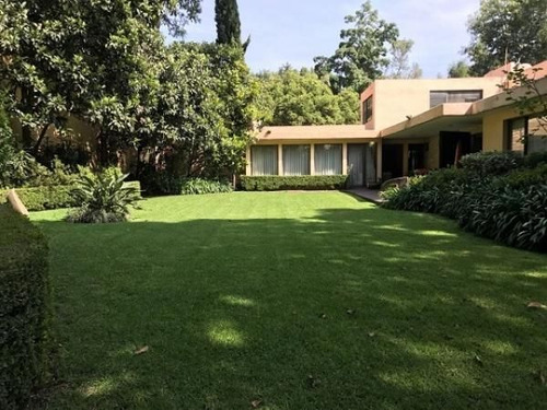 Casa En Venta En Lomas Hipódromo