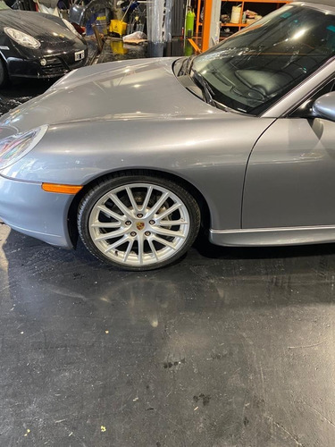 Porsche 911 Carrera 4