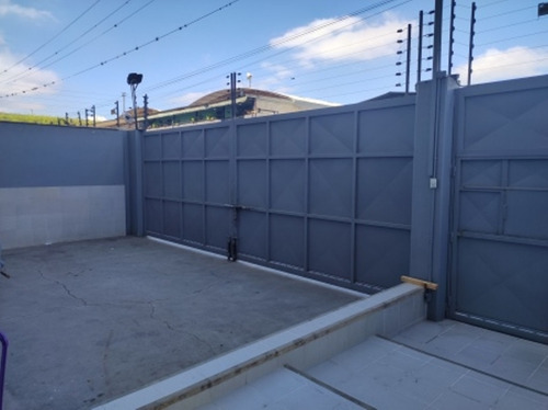 Alquilo Galpón (planta Industrial). 1.800 M2 A Nivel De Calle. En Filas De Mariche Km 1. E. Waldemar