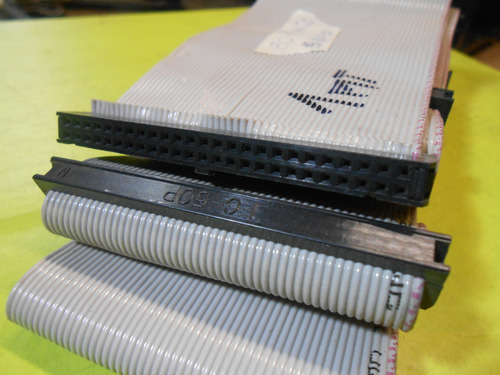 Cable Scsi 50 Pines Hembra 5 Dispositivos 1mt Gris (Usado)
