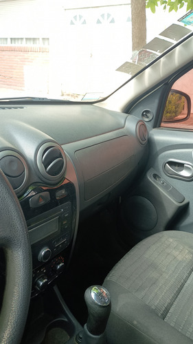 Renault Sandero 1.6 Expression 105cv Abs