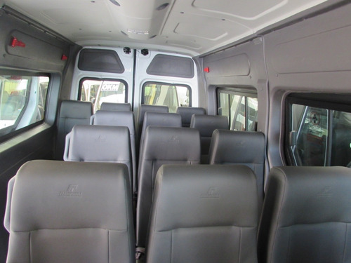 Renault Master 16 Lugares L2h2