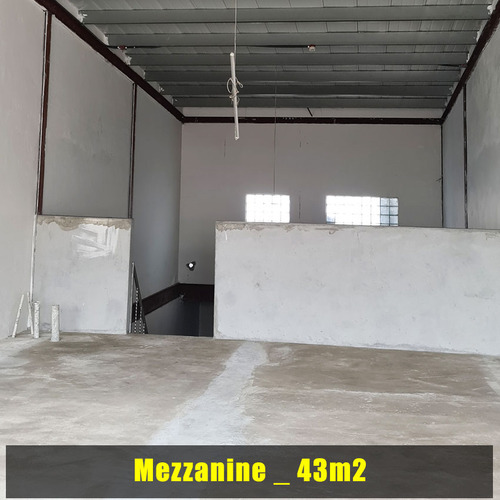 Restaurantes Local 132m2, Cocina, 2 Salidas De Humo, Instalación De Gas, +20 Parking, Mezzanine, Listo Para Operar