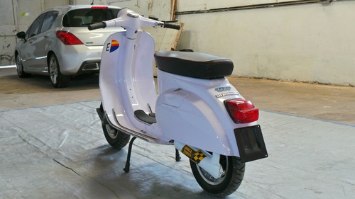 Imagen 11 de 20 de Piaggio Vespa Primavera 125