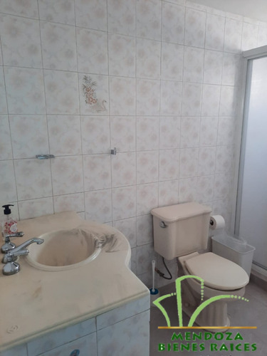 Agradable Casa, Con Acceso Controlado, Muy Amplia, Lista Para Ocuparla