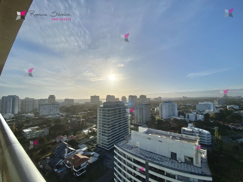 Imagen 19 de 24 de Venta De Apartamento De 2 Dormitorios En Brava En Edificio Icon Brava Punta Del Este